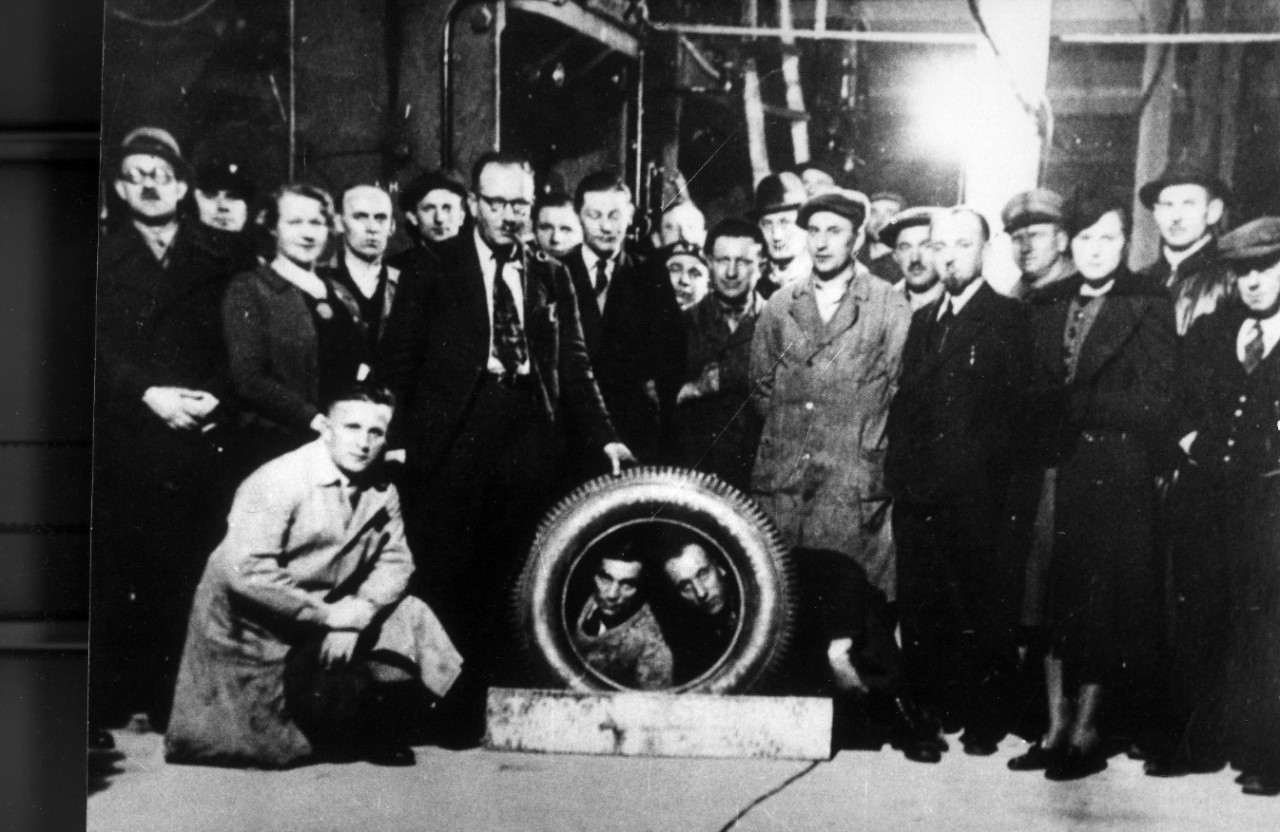 Des employés de la Fabryka Gumy Jezdnych « Stomil », Debica