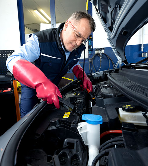 Hybrid Vehicle Servicing